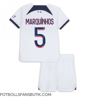 Paris Saint-Germain Marquinhos #5 Replika Bortatröja Barn 2023-24 Kortärmad (+ Korta byxor)